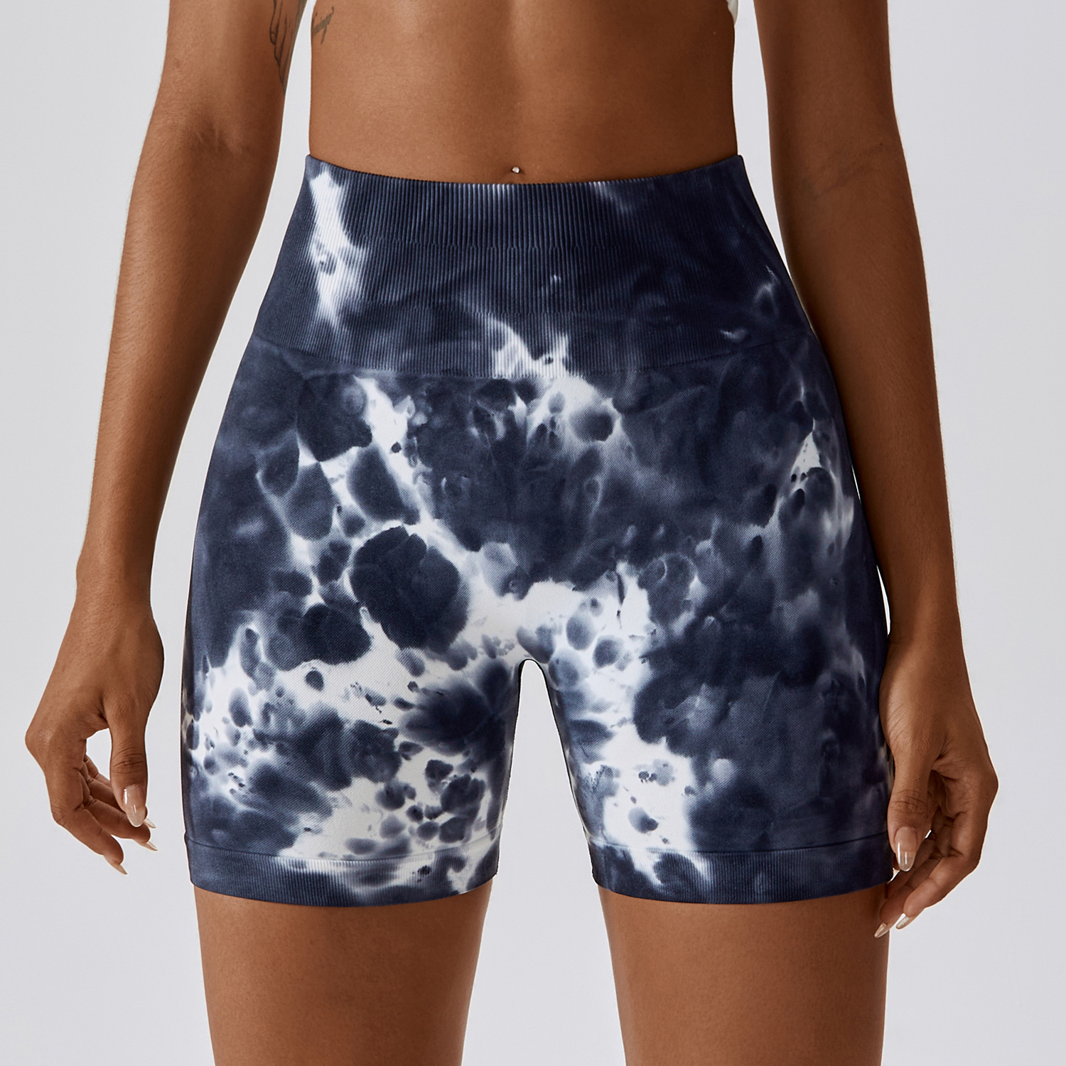 seamless shorts supplier