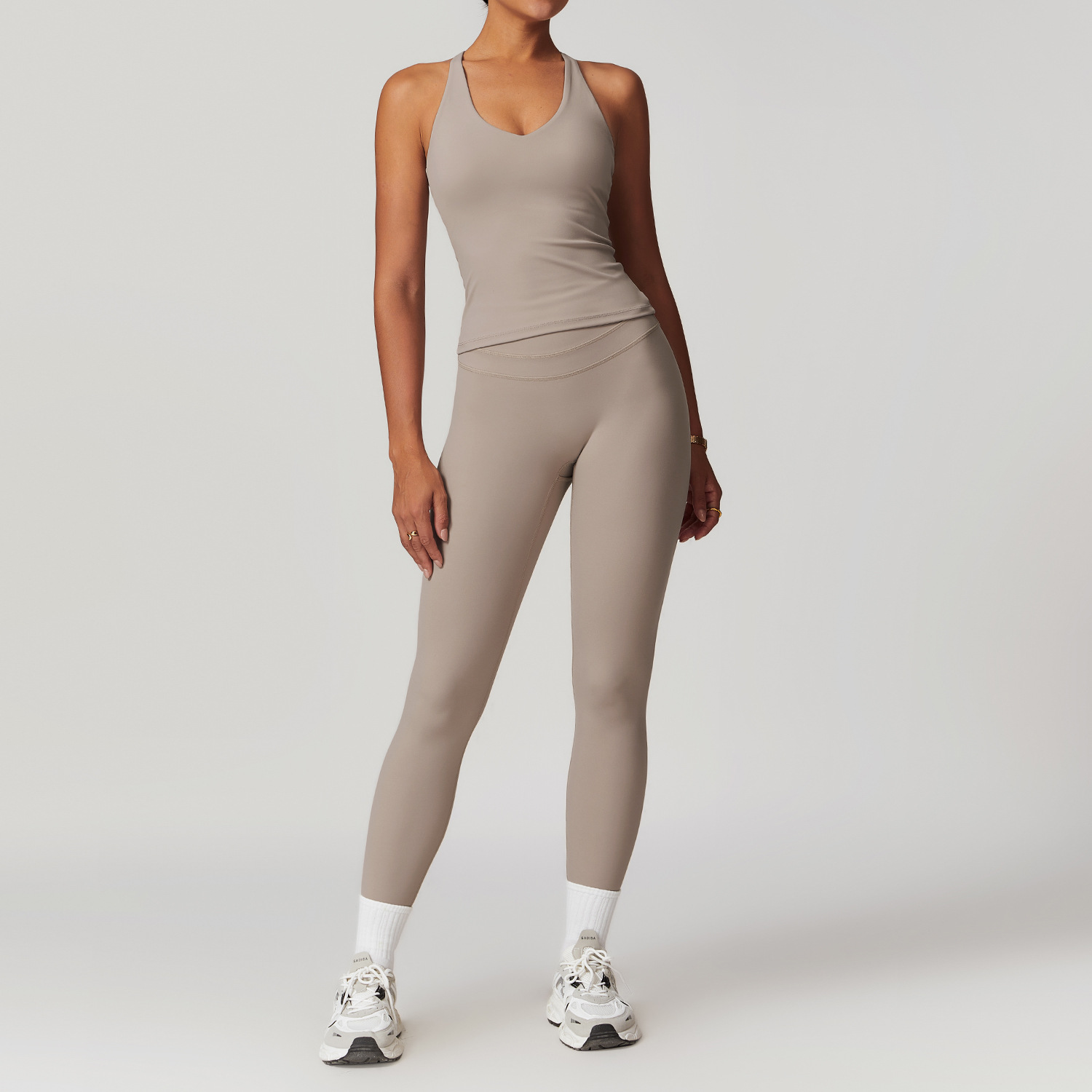 seamless activewear manufacturer