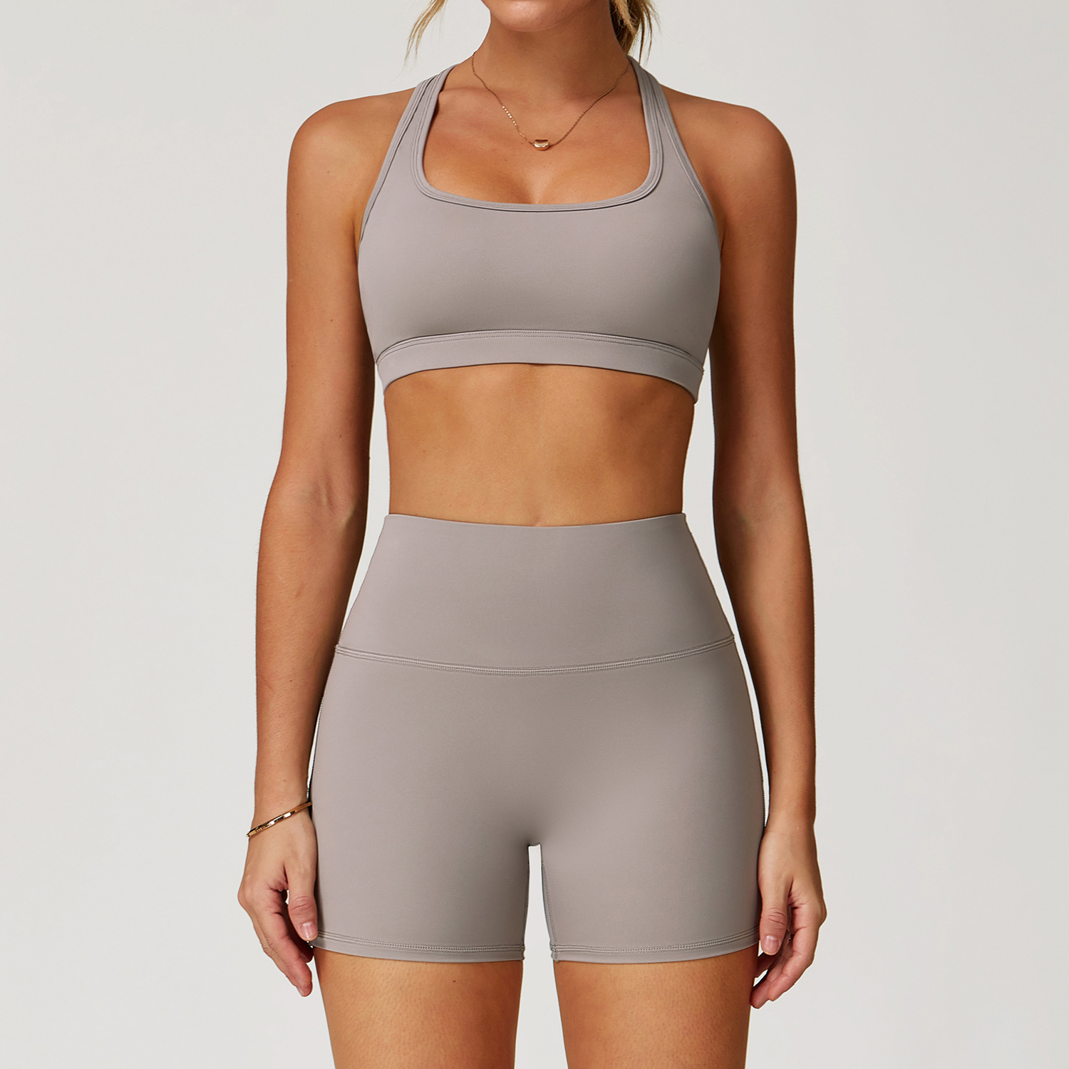 private label activewear manufacturers