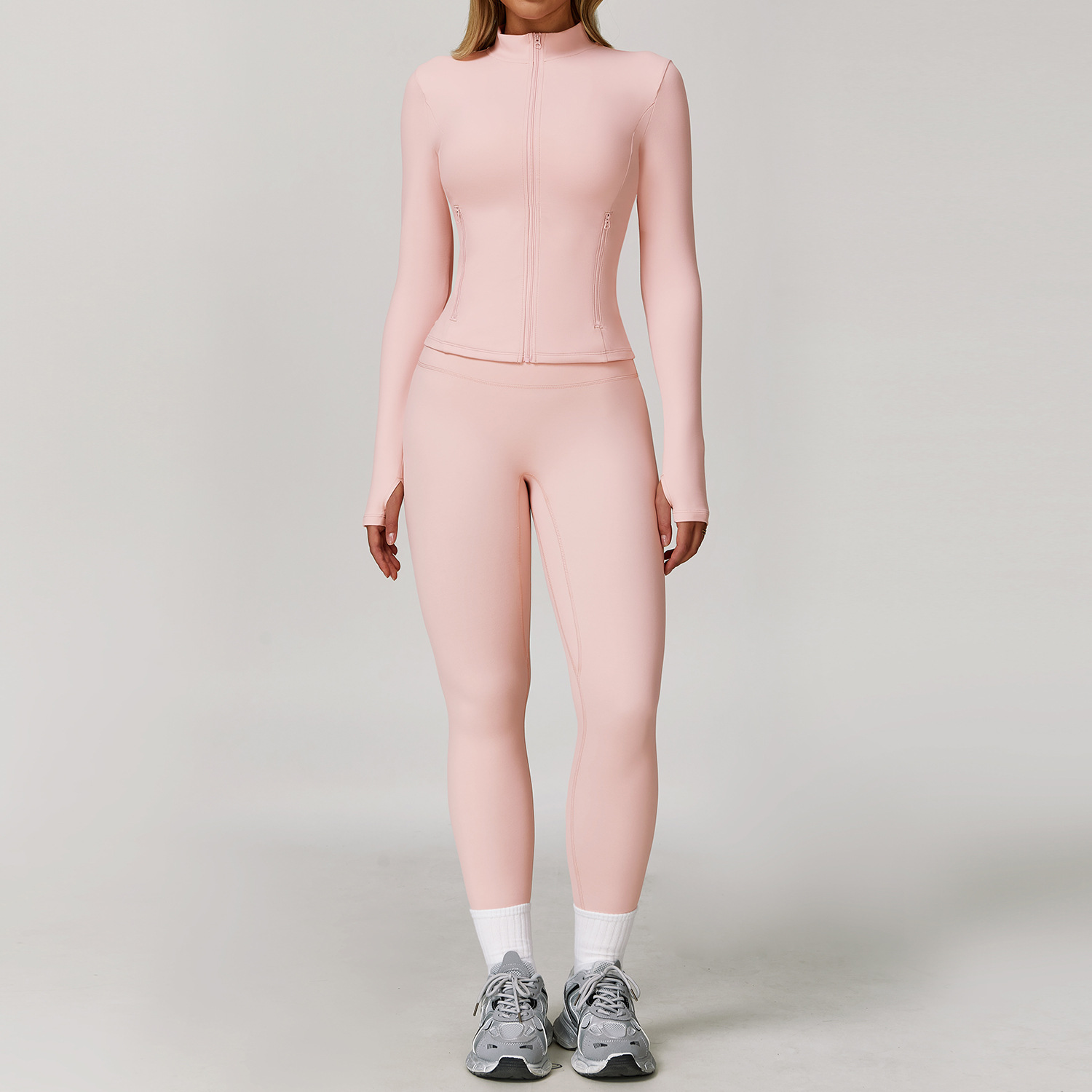 seamless activewear manufacturer