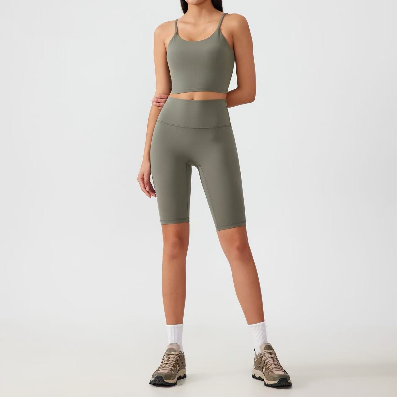 gym clothing manufacturer