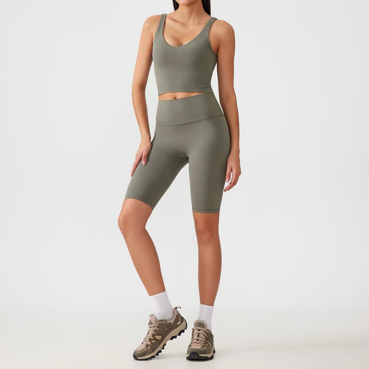 wholesale fitness apparel