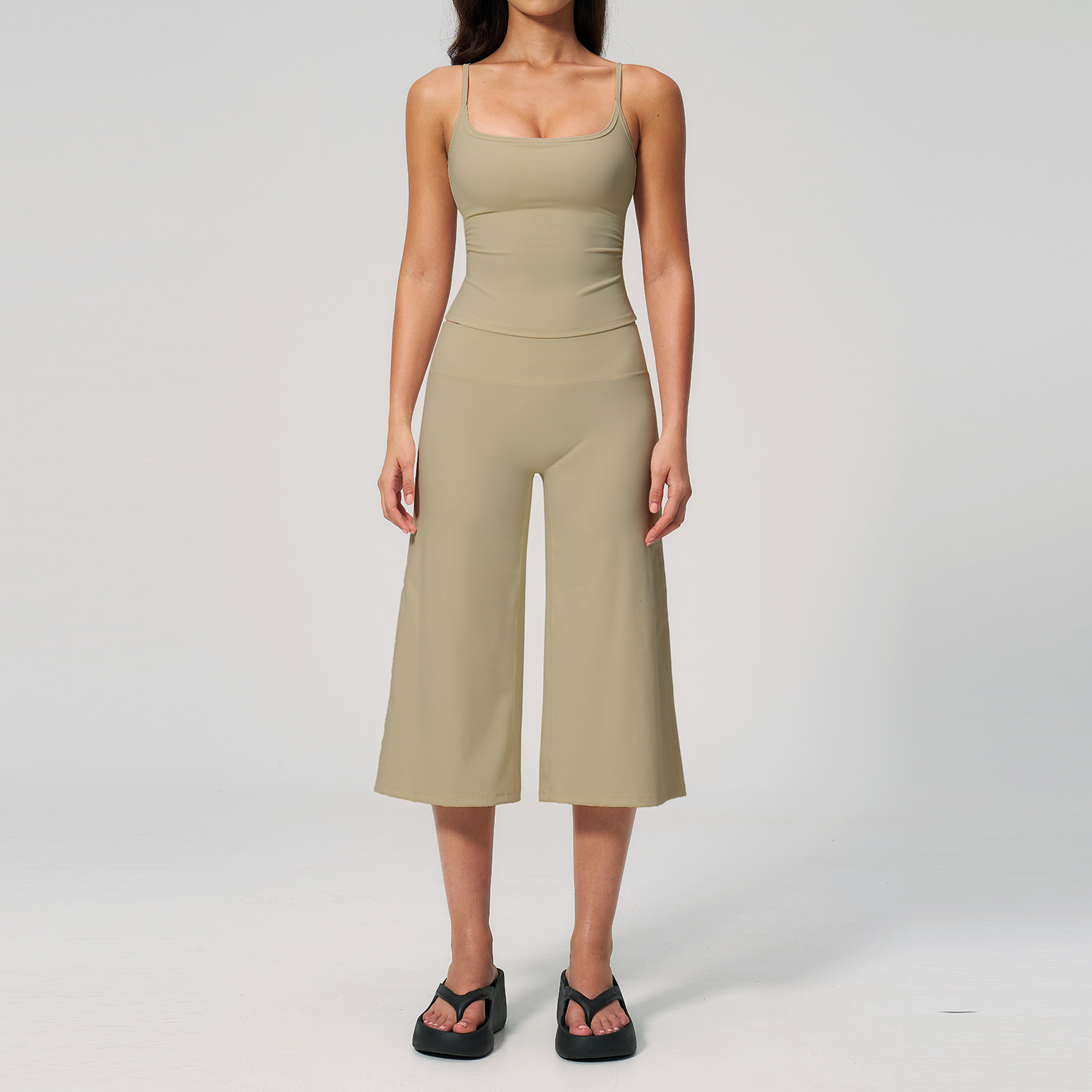 activewear distributors