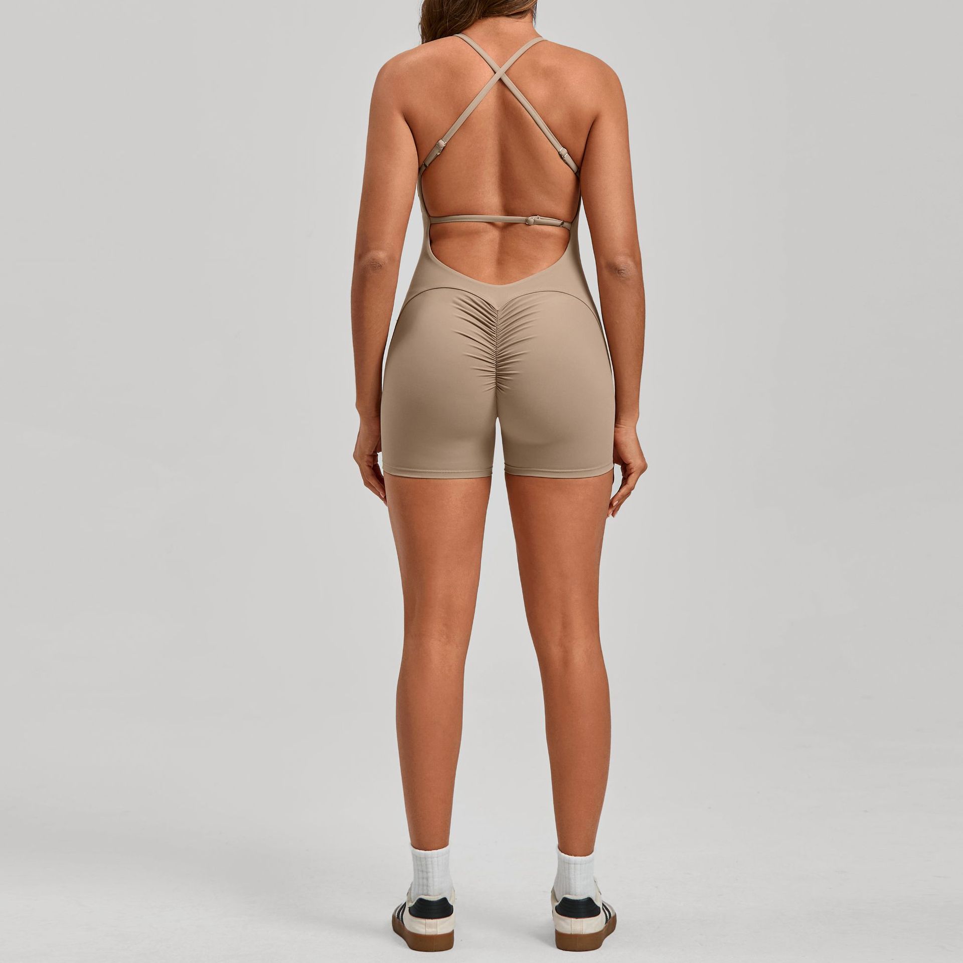 activewear distributors